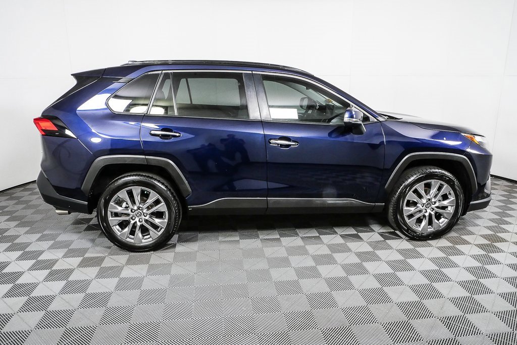 Used 2023 Toyota RAV4 Limited image 2