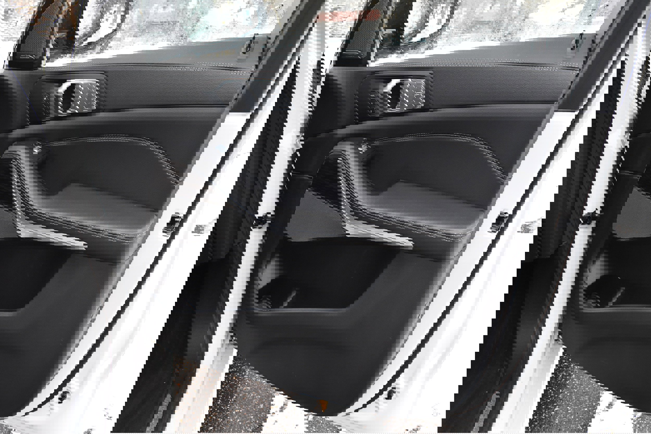 Used 2020 BMW X7 xDrive40i w/ M Sport Package image 32