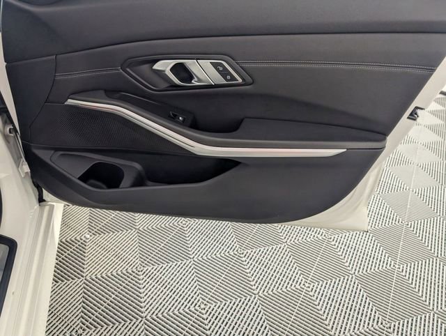 Used 2019 BMW 330i Sedan w/ Convenience Package RWD image 35