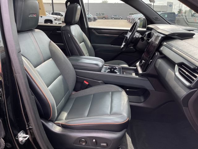 Used 2024 GMC Acadia AT4 w/ LPO, Floor Liner Package AWD/4WD image 40