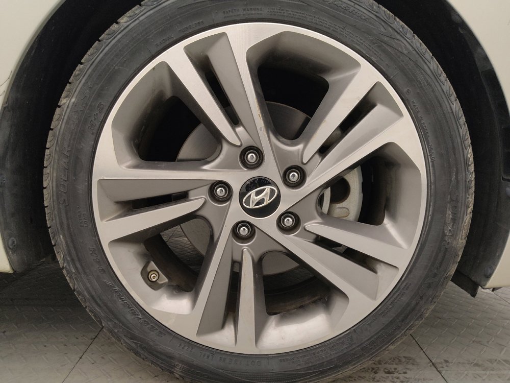 Used 2018 Hyundai Elantra Limited image 31