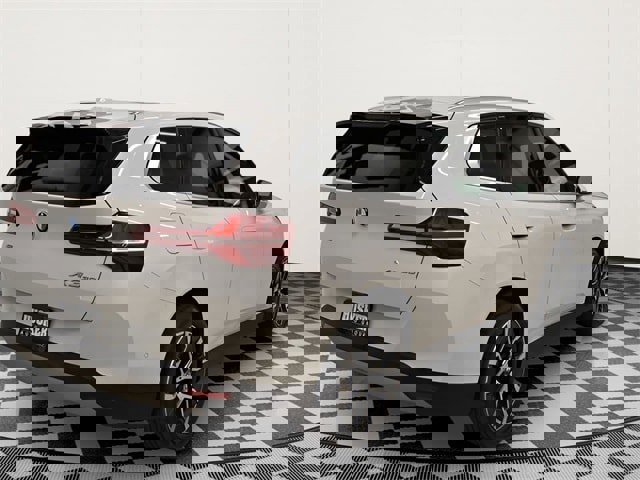 Used 2025 BMW X3 xDrive30i w/ Convenience Package image 4