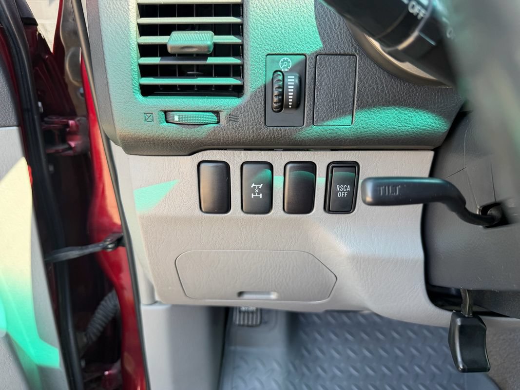 Used 2006 Toyota 4Runner Sport AWD/4WD image 34