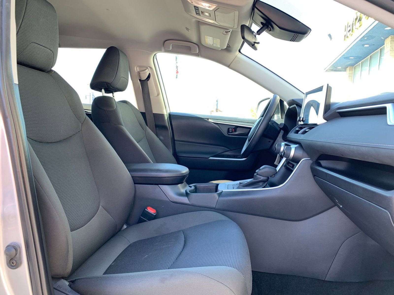 Used 2025 Toyota RAV4 LE image 35