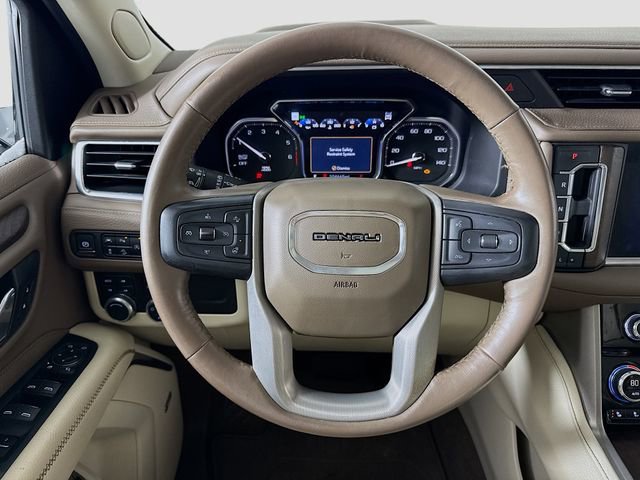 Used 2021 GMC Yukon Denali w/ Denali Premium Package image 11
