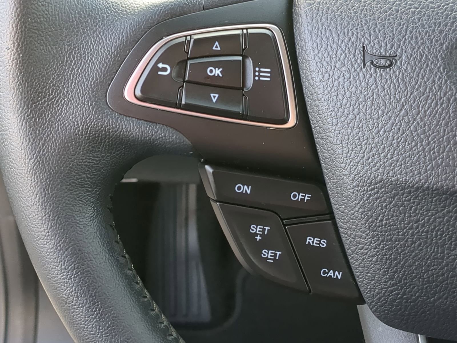 Used 2018 Ford EcoSport SE image 27