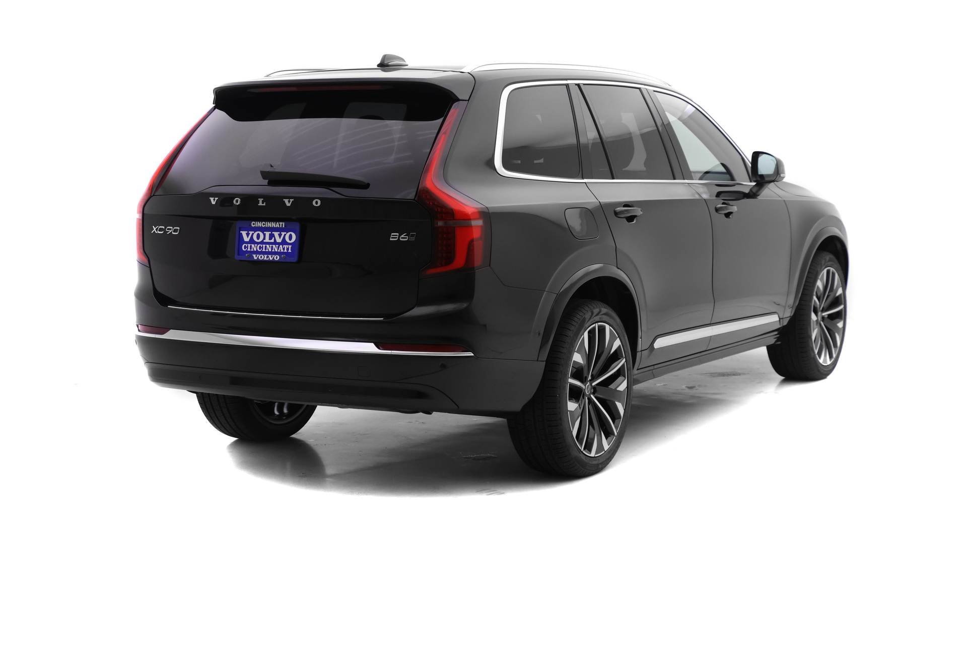 New 2026 Volvo XC90 B6 Plus w/ Protection Package Premier image 4