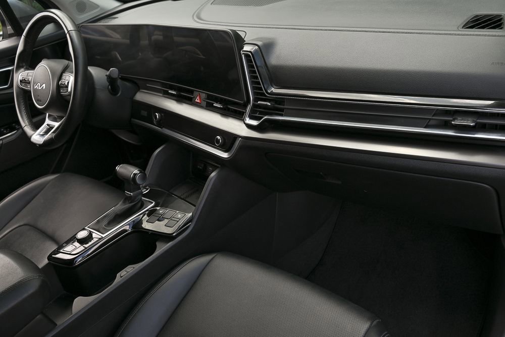 Used 2024 Kia Sportage EX image 14