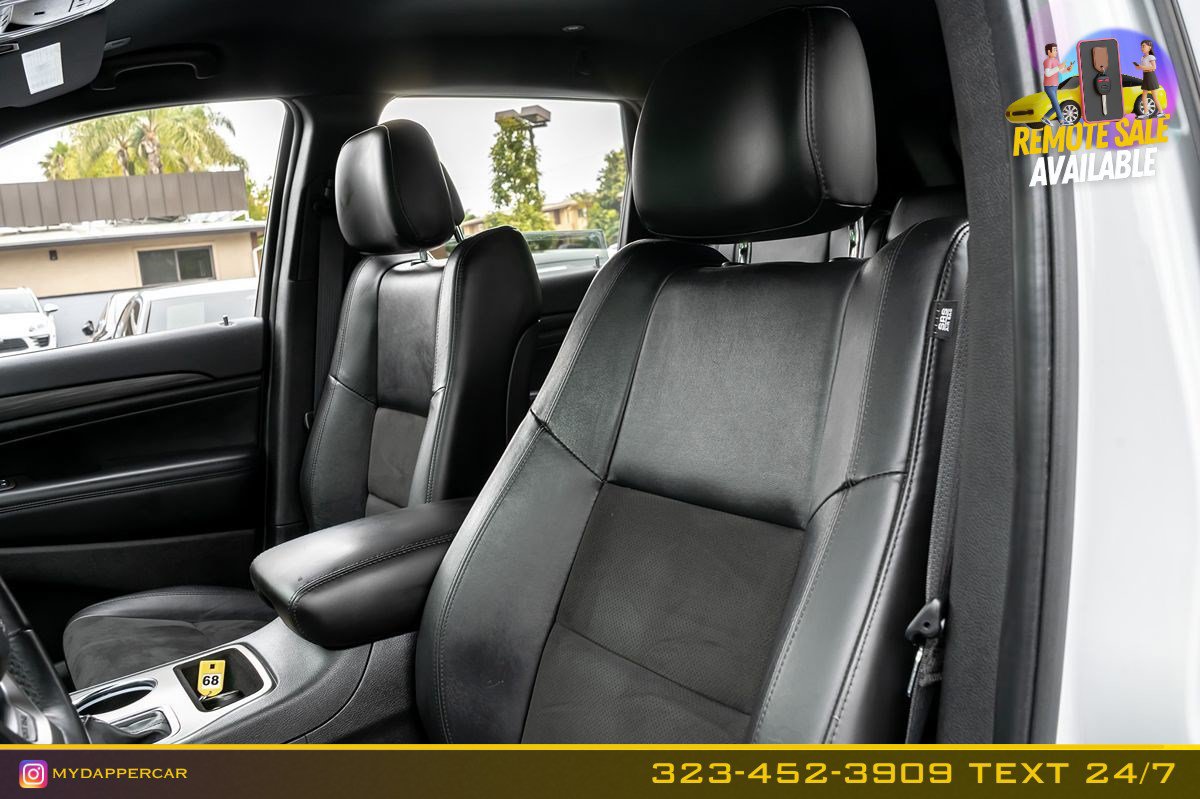 Used 2021 Jeep Grand Cherokee Laredo X AWD/4WD image 13