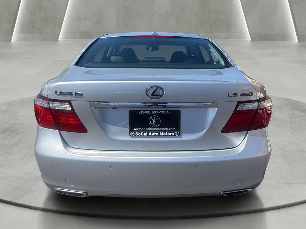 Used 2007 Lexus LS 460 RWD image 4