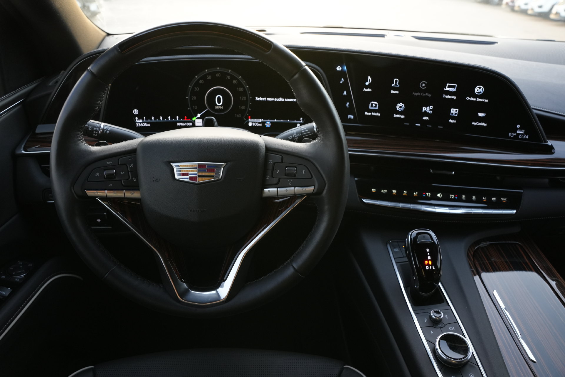 Certified 2024 Cadillac Escalade ESV Premium Luxury w/ Performance Package AWD/4WD image 9