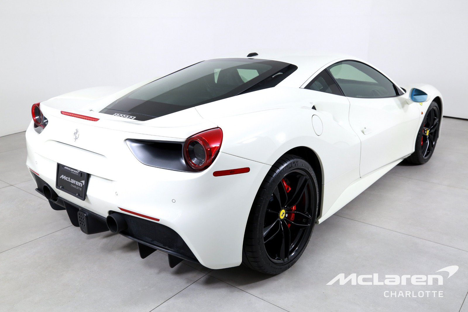 Used 2019 Ferrari 488 GTB RWD image 8