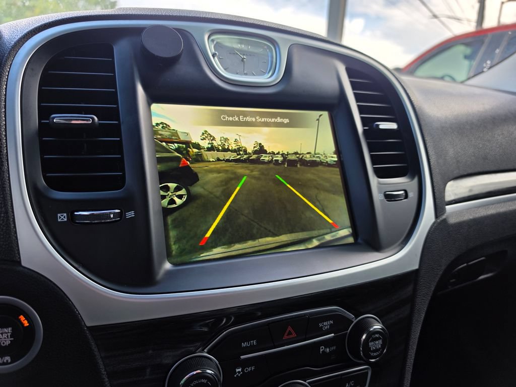 Used 2022 Chrysler 300 Touring L RWD image 25