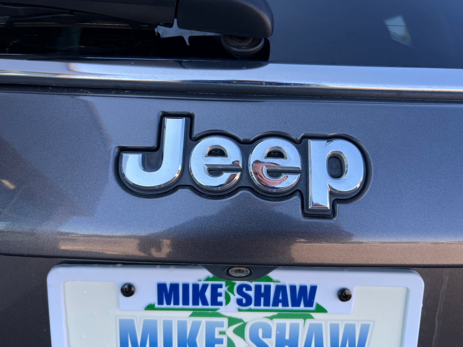 Used 2020 Jeep Compass Latitude FWD image 21