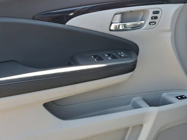 Used 2016 Honda Pilot Touring image 20