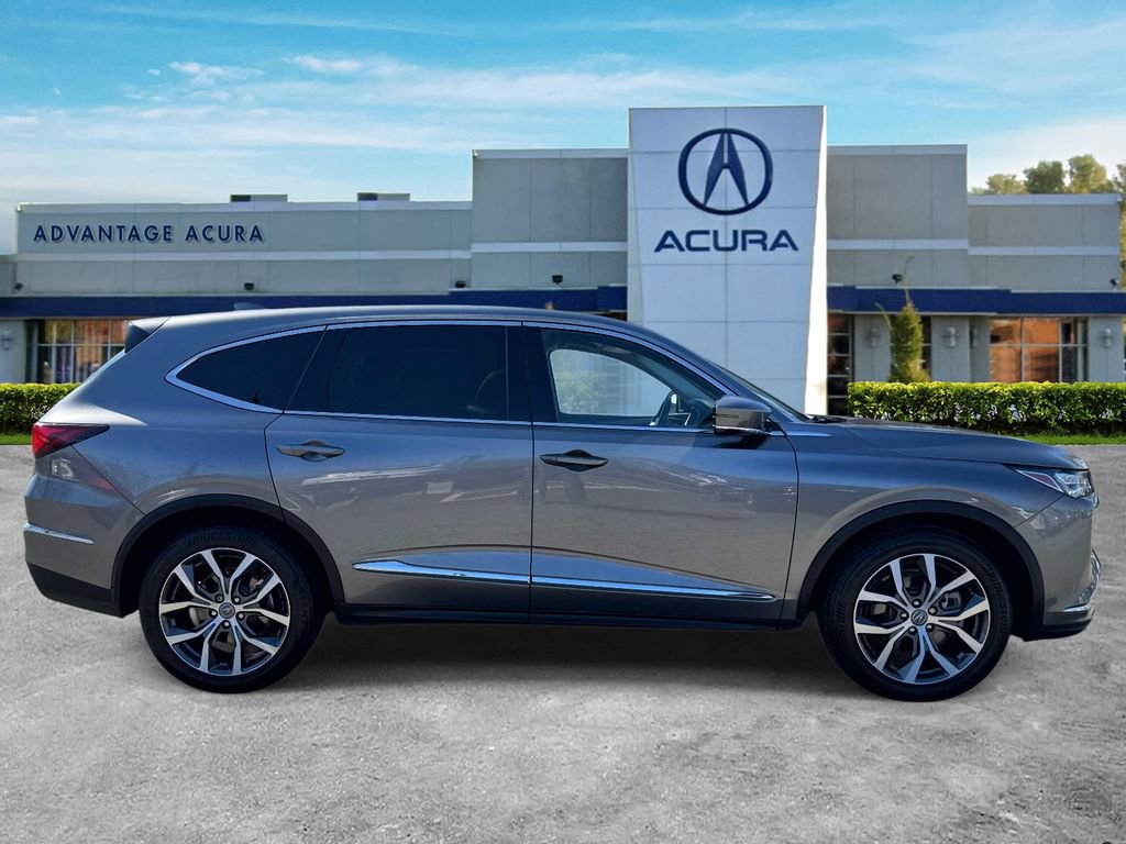Certified 2023 Acura MDX SH-AWD w/ Technology Package image 4