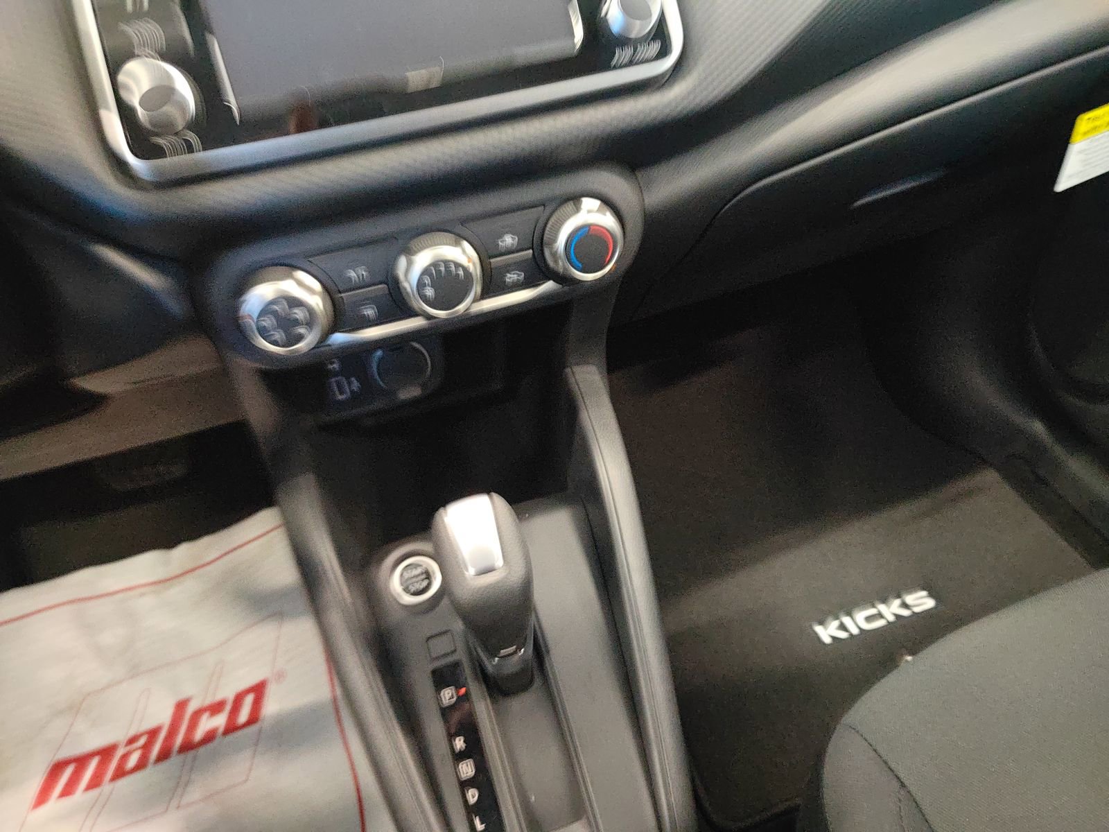 New 2025 Nissan Kicks Play S FWD image 22