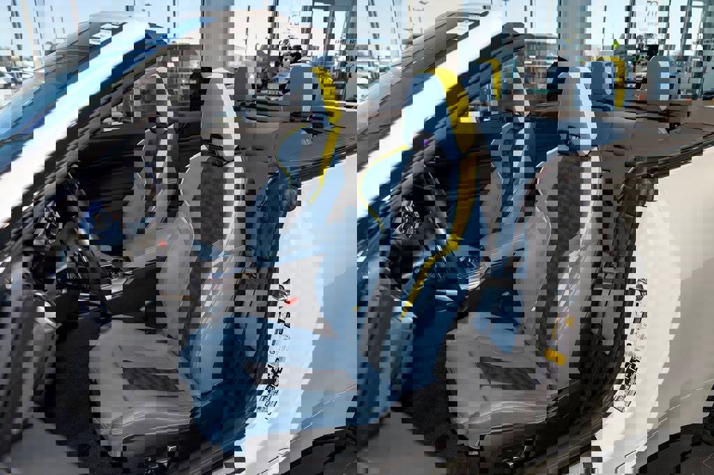 Used 2023 BMW M4 xDrive Competition w/ Executive Package image 32