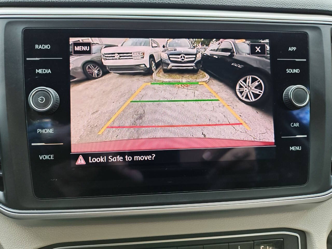 Used 2018 Volkswagen Atlas SE AWD/4WD image 29