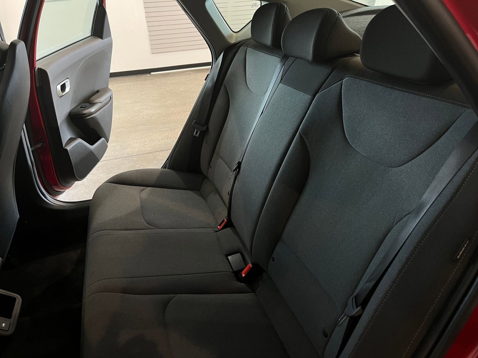 Used 2025 Kia K4 LXS image 38
