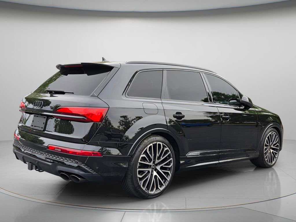 Used 2025 Audi SQ7 Premium Plus AWD/4WD image 6