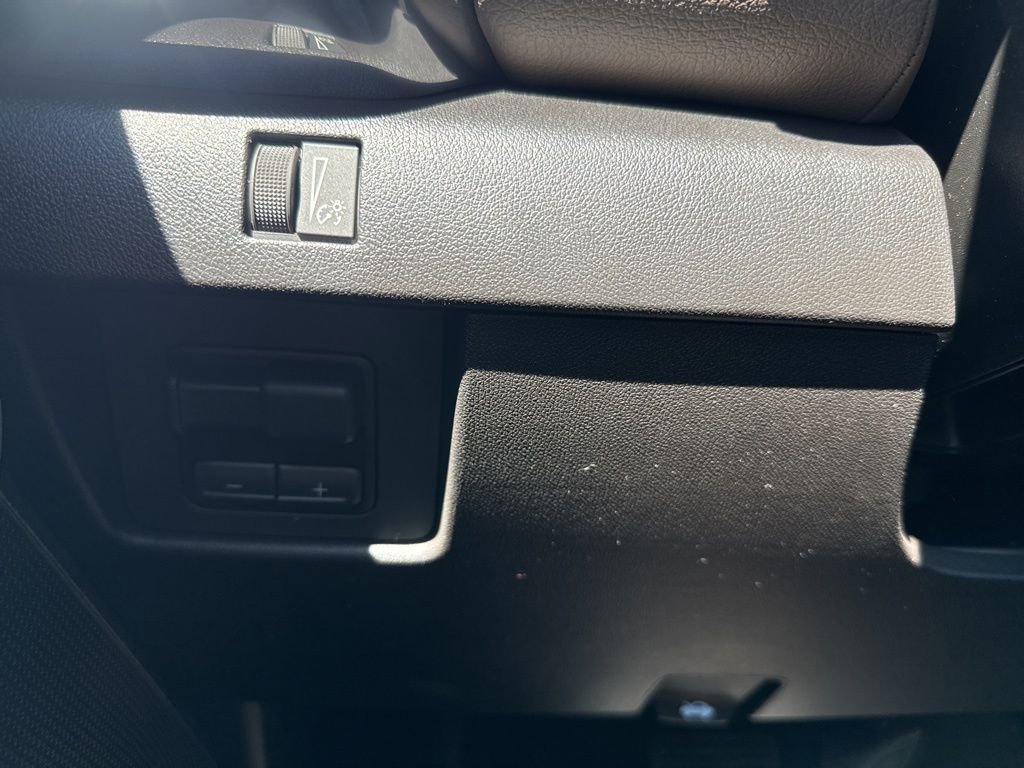 New 2026 GMC Canyon Denali image 25