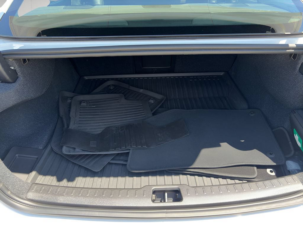 Used 2025 Volvo S60 B5 Plus FWD image 17