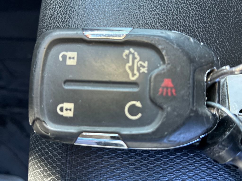 Used 2020 Chevrolet Silverado 2500 High Country w/ Technology Package image 29