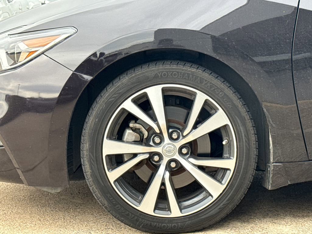 Used 2017 Nissan Maxima Platinum image 6