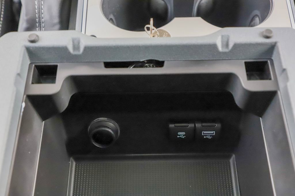 New 2025 INEOS Grenadier Fieldmaster Edition image 59