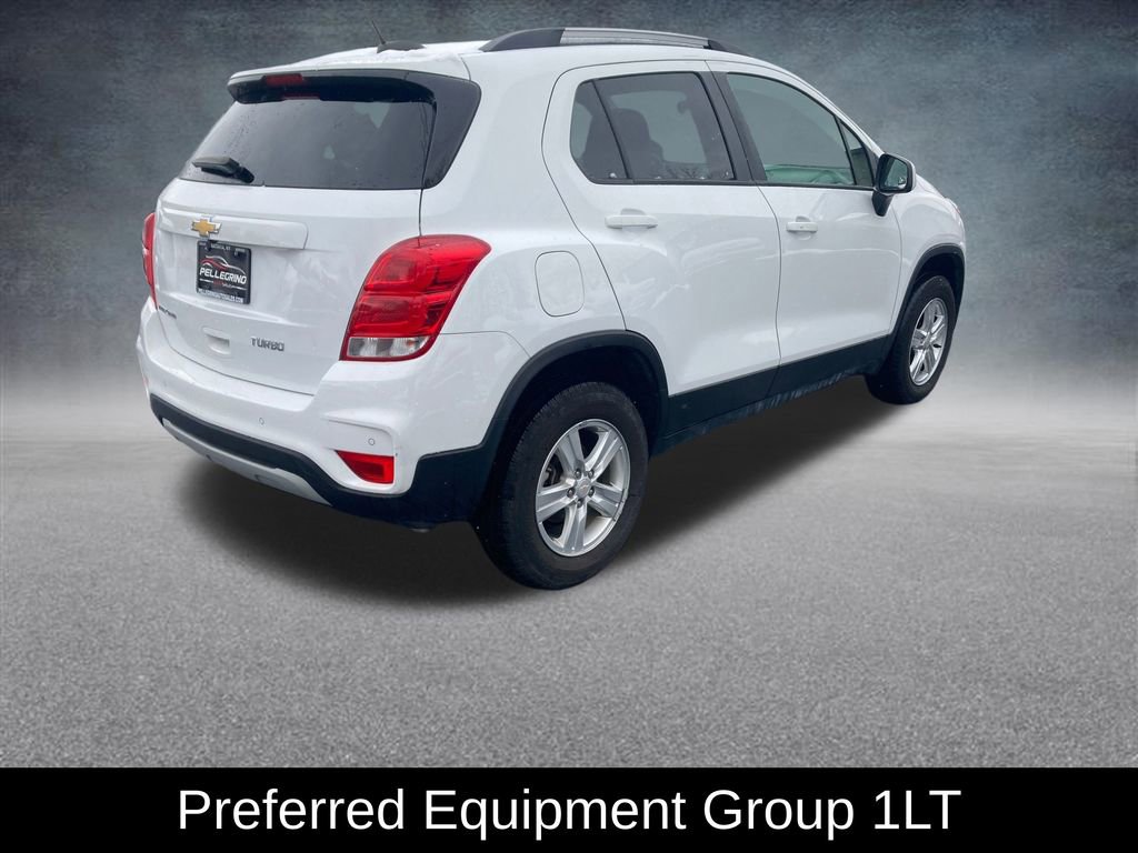 Used 2022 Chevrolet Trax LT w/ Driver Confidence Package image 6
