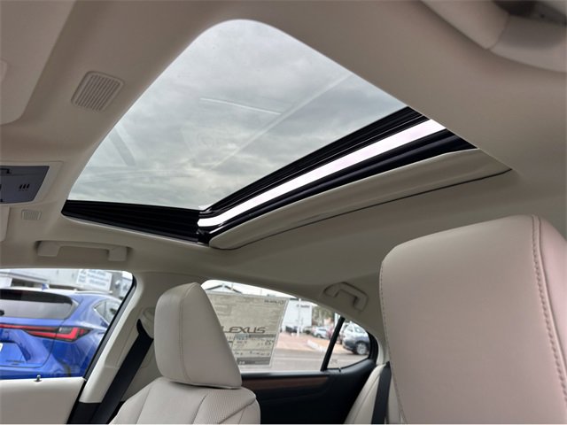 New 2025 Lexus ES 350 w/ Premium Package image 15