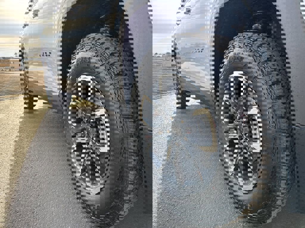 New 2026 Chevrolet Equinox ACTIV w/ Convenience Package III image 8