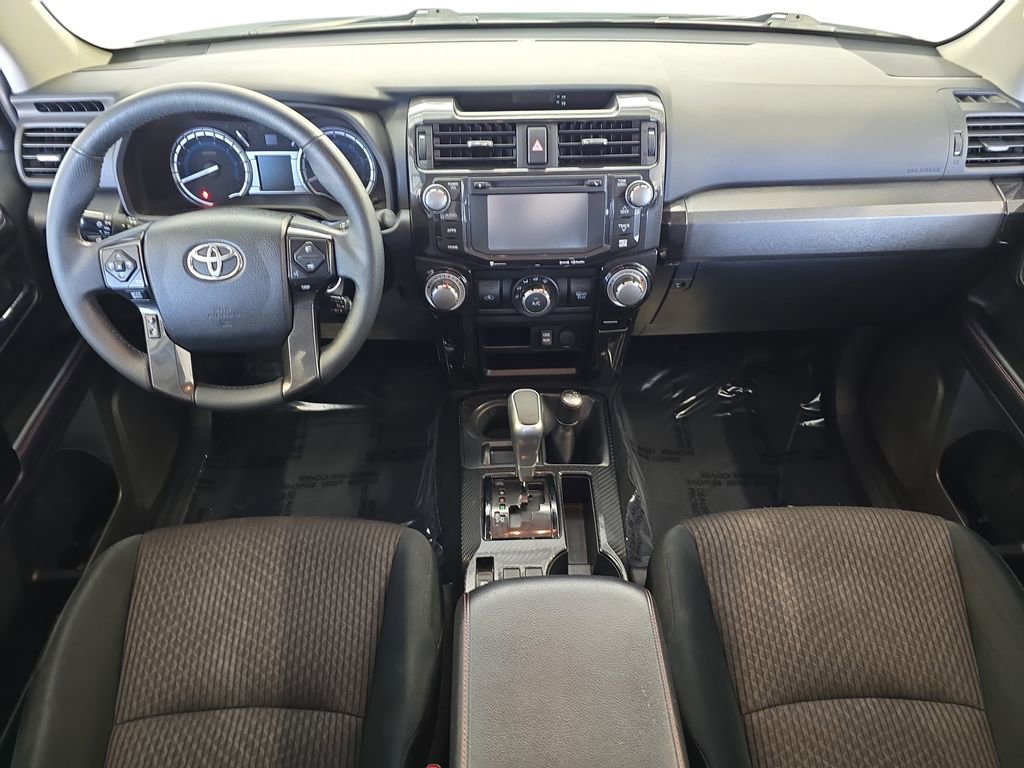 Used 2018 Toyota 4Runner TRD Off-Road image 10