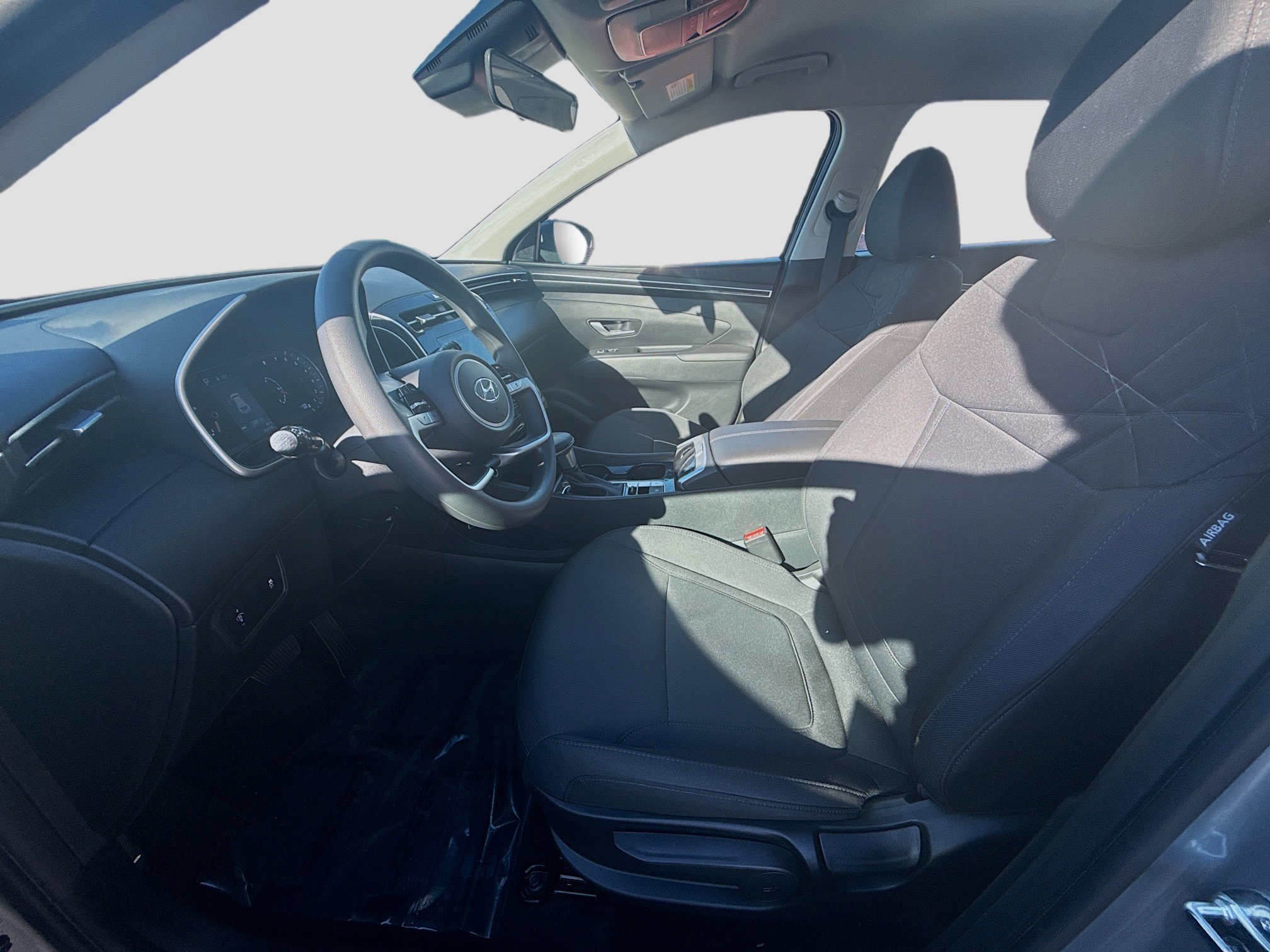 Used 2024 Hyundai Tucson SE image 18