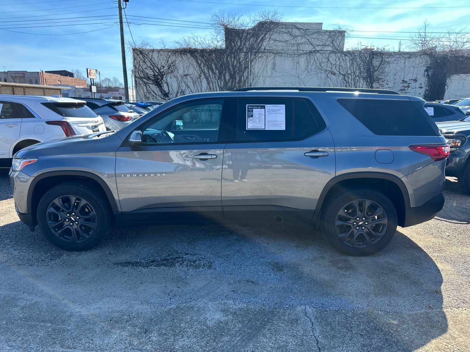 Used 2021 Chevrolet Traverse RS image 3