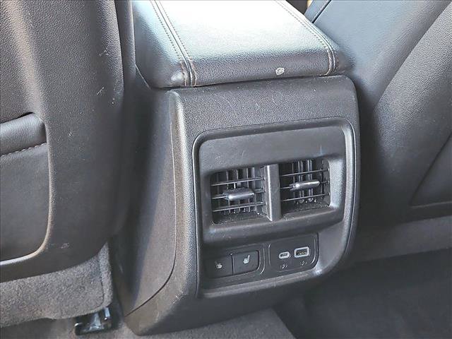 Used 2021 Cadillac XT4 Sport w/ Technology Package FWD image 16