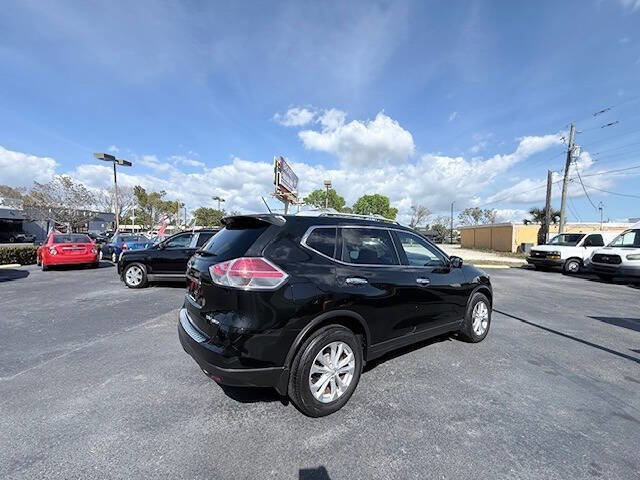 Used 2016 Nissan Rogue SV w/ SV Premium Package AWD/4WD image 6