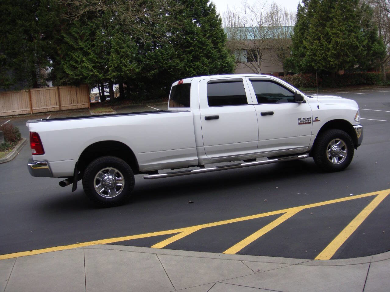 Used 2014 RAM 2500 Tradesman w/ Chrome Appearance Group image 6