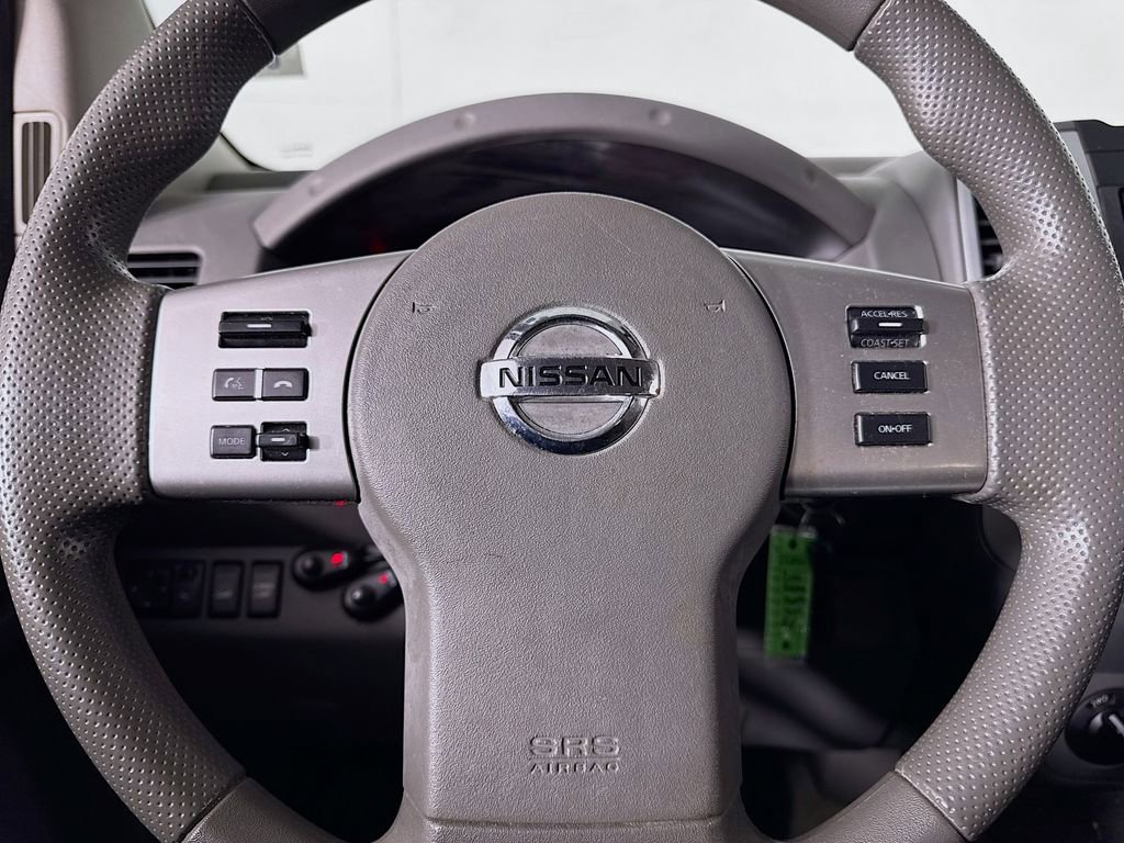 Used 2016 Nissan Frontier SV image 26