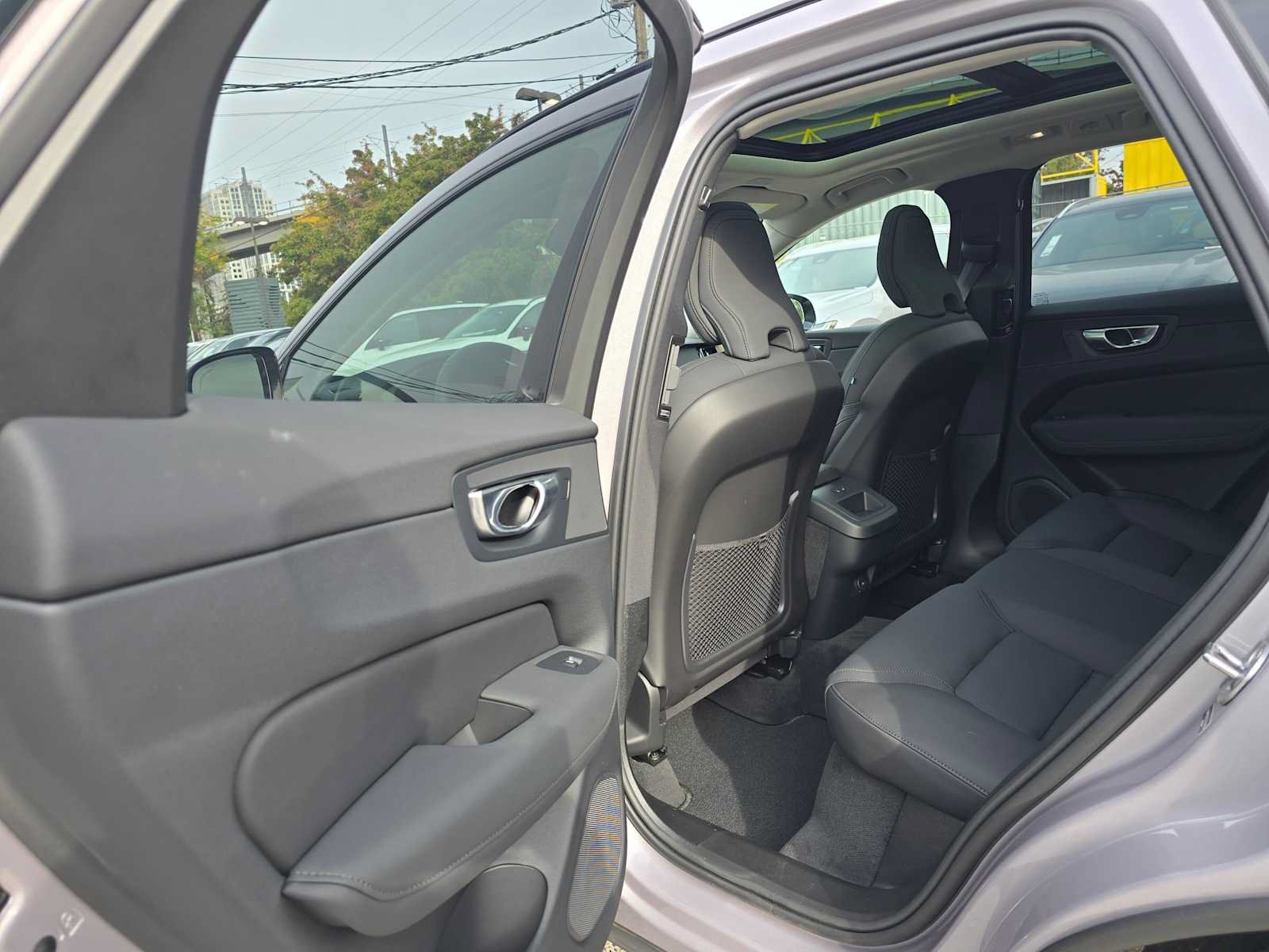 Used 2026 Volvo XC60 B5 Plus w/ Protection Package Premier AWD/4WD image 16