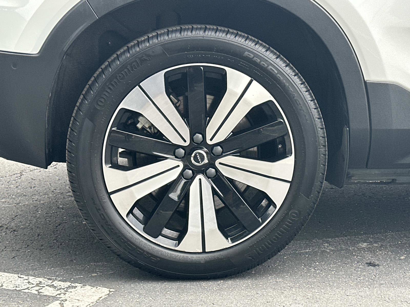 Certified 2023 Volvo C40 P8 Recharge Plus w/ Climate Package AWD/4WD image 27