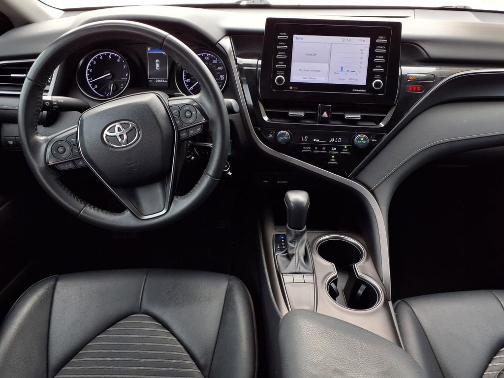 Used 2023 Toyota Camry SE image 12