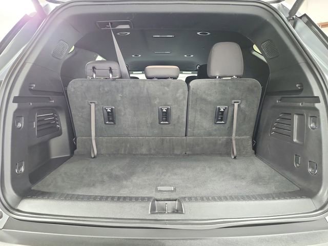 Used 2025 Chevrolet Traverse LT FWD image 48