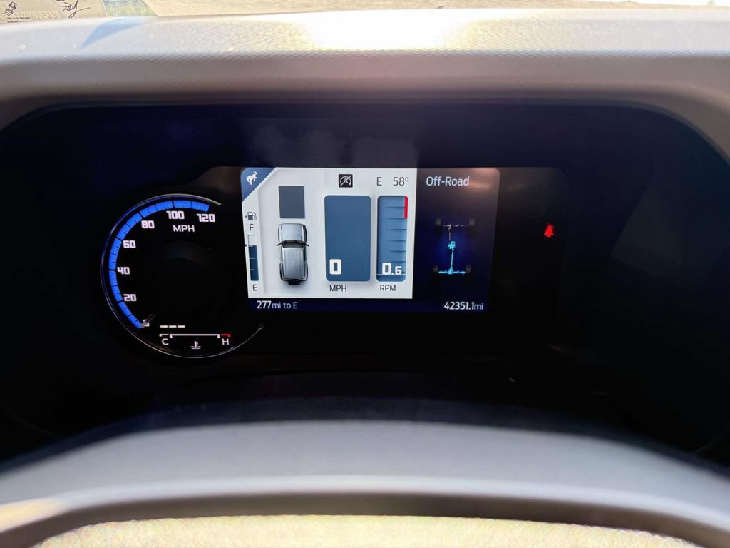 Used 2023 Ford Bronco Wildtrak AWD/4WD image 30