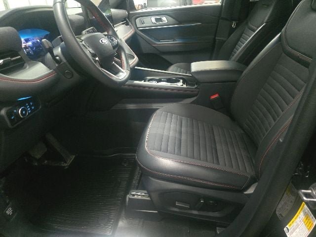 Used 2025 Ford Explorer ST-Line w/ Premium Package AWD/4WD image 15