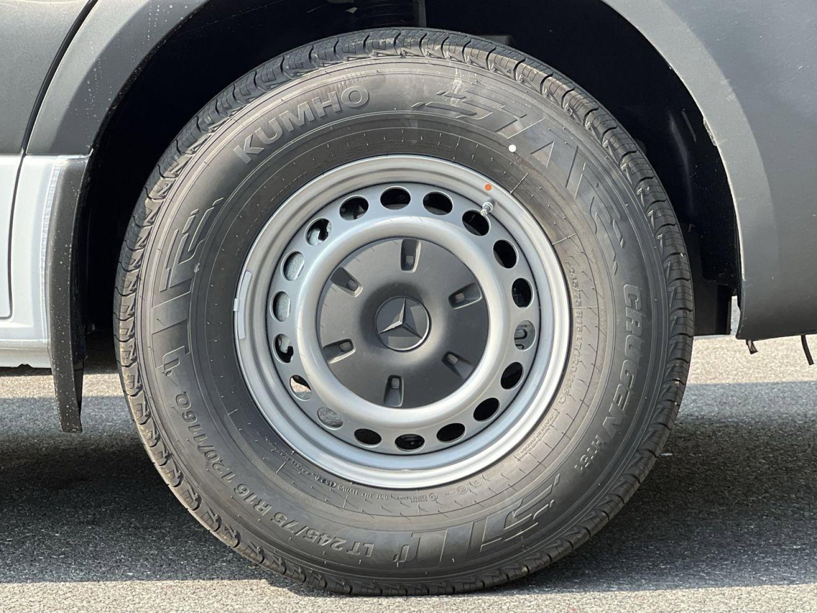 New 2025 Mercedes-Benz Sprinter 2500 image 10