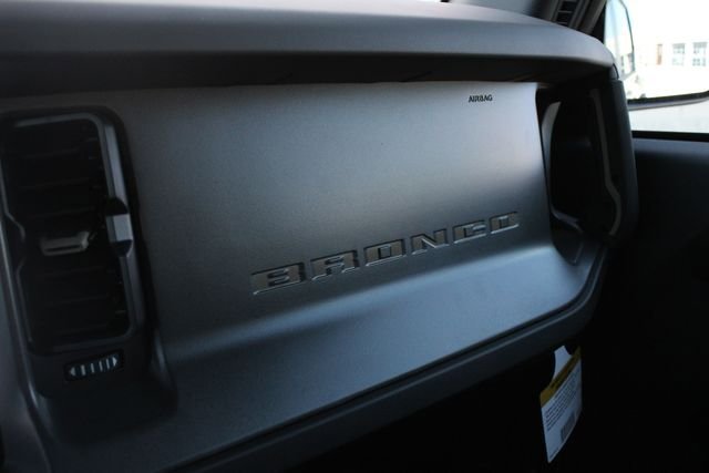 New 2026 Ford Bronco Badlands image 18