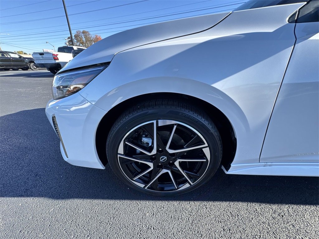 New 2025 Nissan Sentra SR image 10