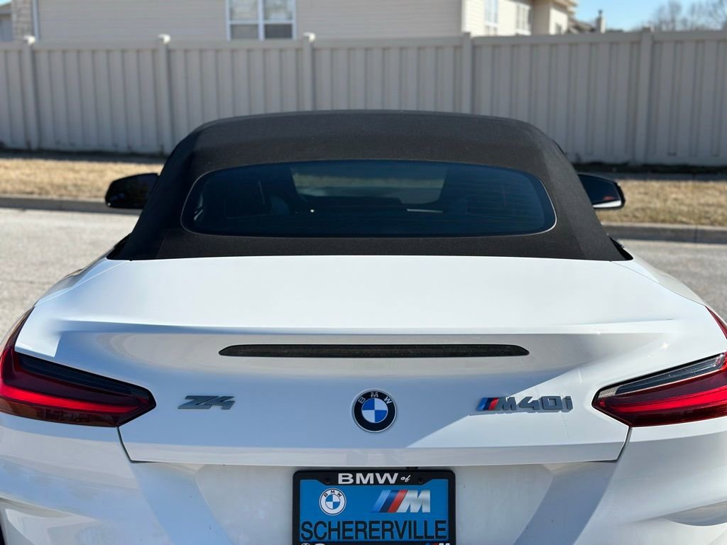 Used 2022 BMW Z4 M40i w/ Premium Package image 16